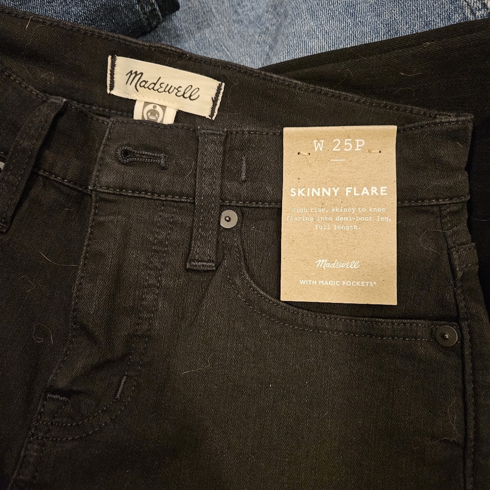 Madewell Petite Skinny Flare in Black Frost